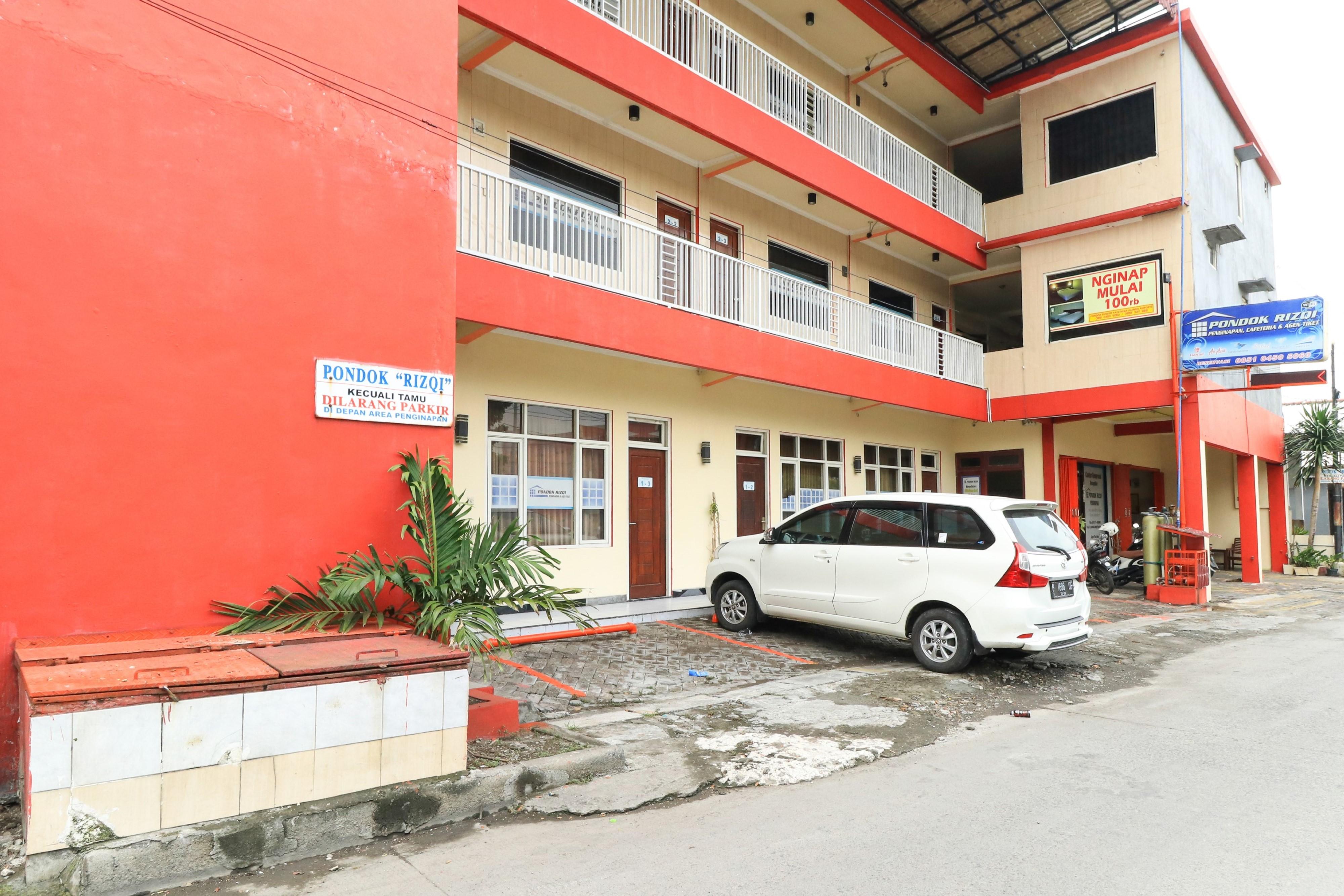 เปงีนาปัน ปนดก ริซกี Hotel Brebek ภายนอก รูปภาพ