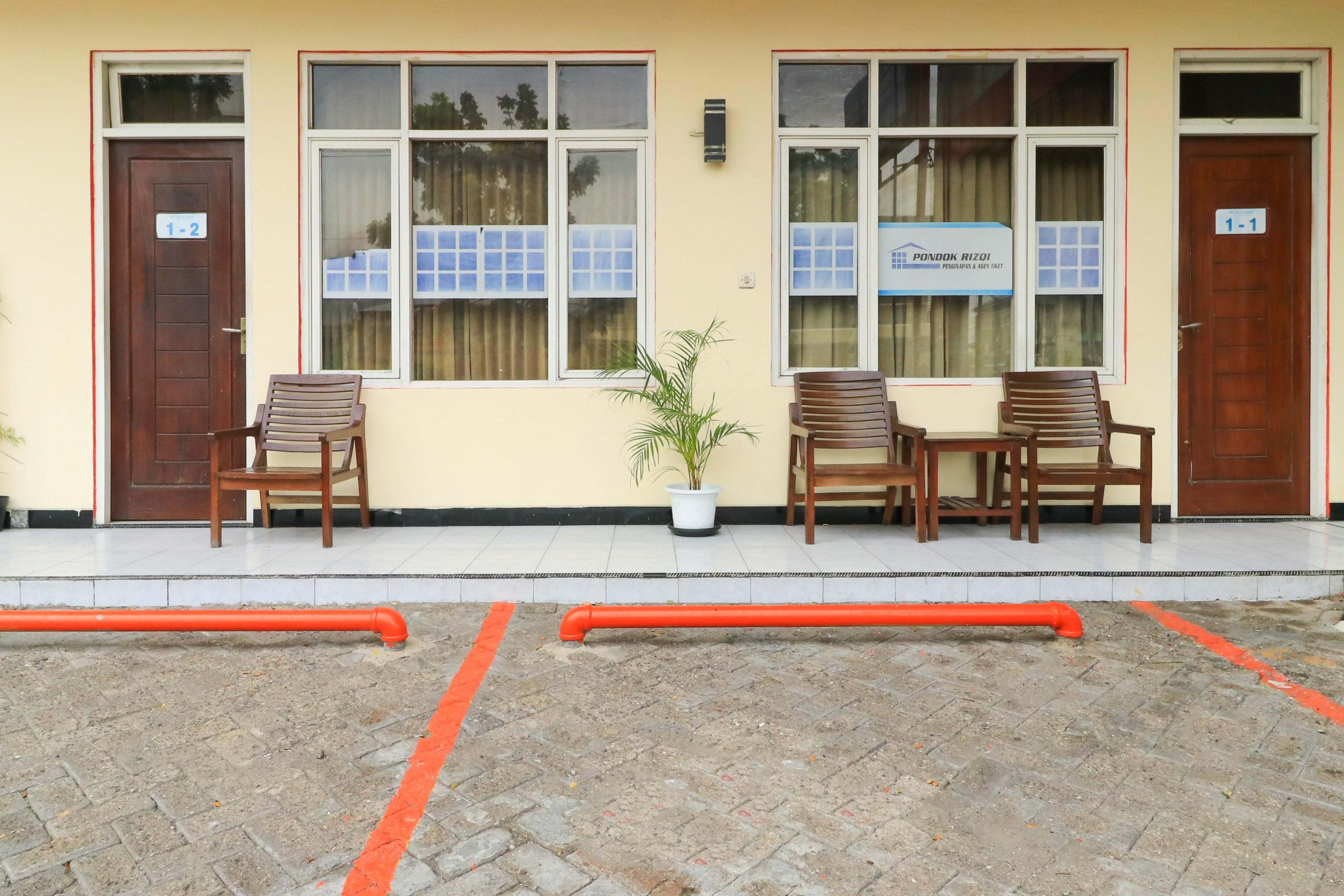 เปงีนาปัน ปนดก ริซกี Hotel Brebek ภายนอก รูปภาพ